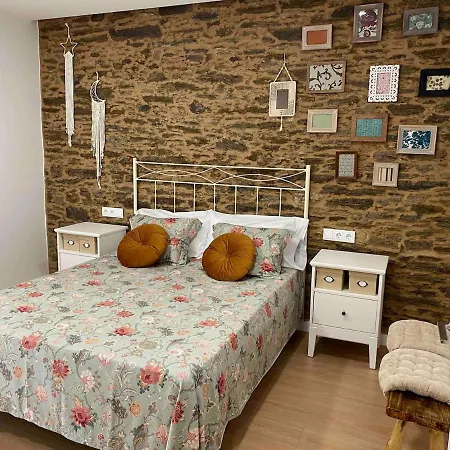 Casa Fontes Rosas Holiday home Touro